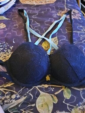 Victoria Secret Push Up Bra 34A